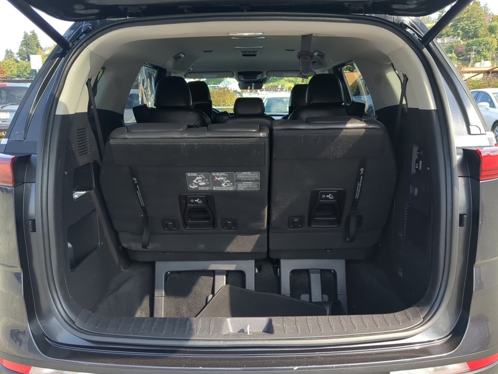 2022 Kia Carnival SX photo 24