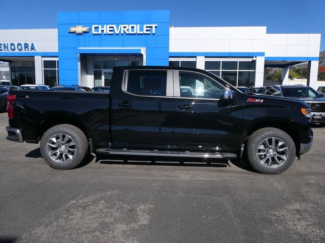 2026 Chevrolet Silverado 1500 LT photo 2