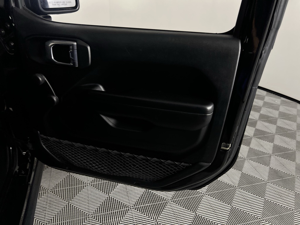 2021 Jeep Wrangler Unlimited Willys photo 27