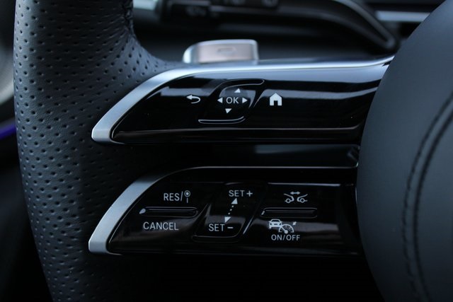 2025 Mercedes Benz GLS 450 4MATIC photo 19