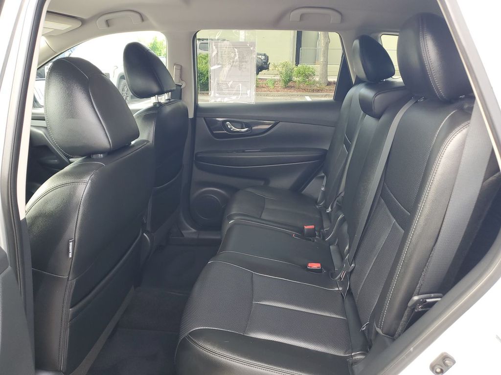 2019 Nissan Rogue SL photo 20