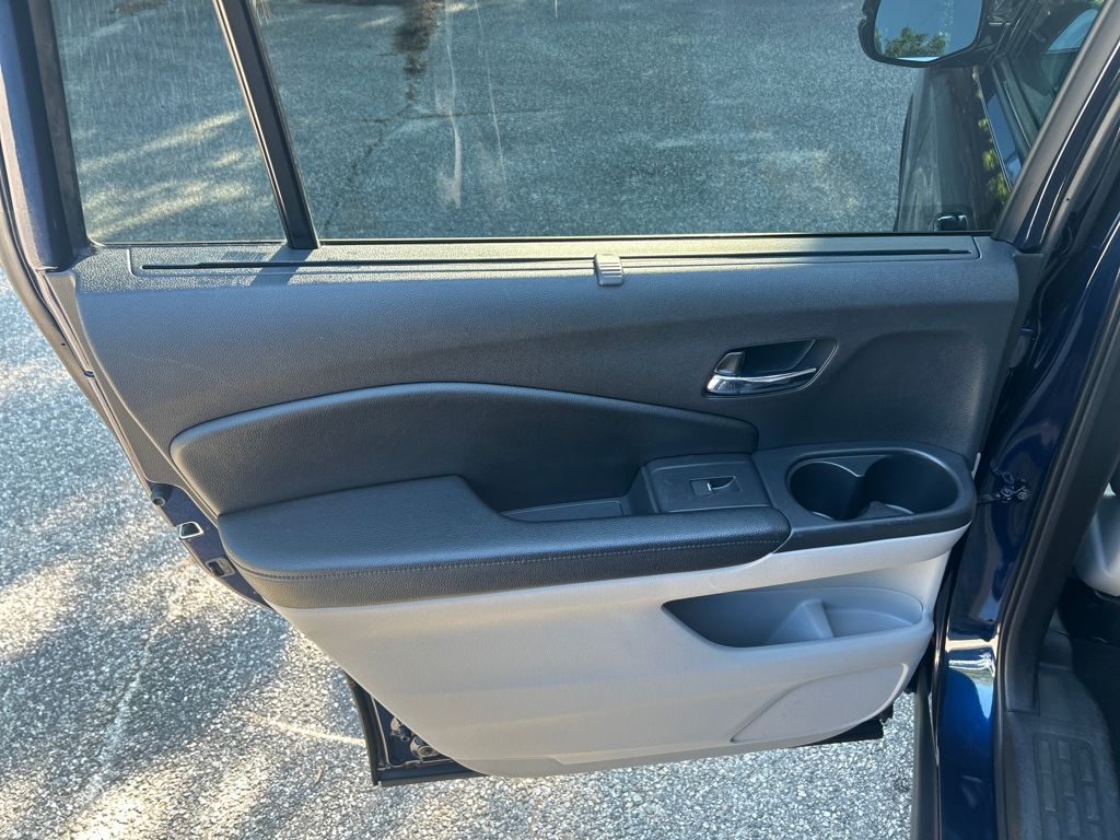 2017 Honda Pilot Touring photo 18
