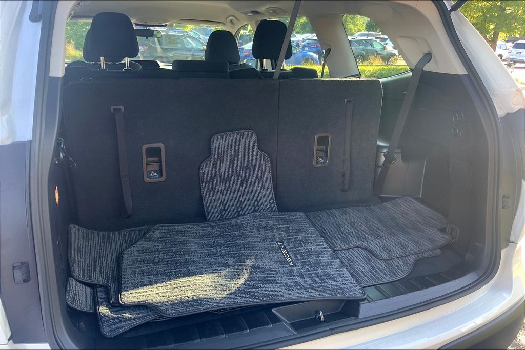 2022 Subaru Ascent Base photo 29