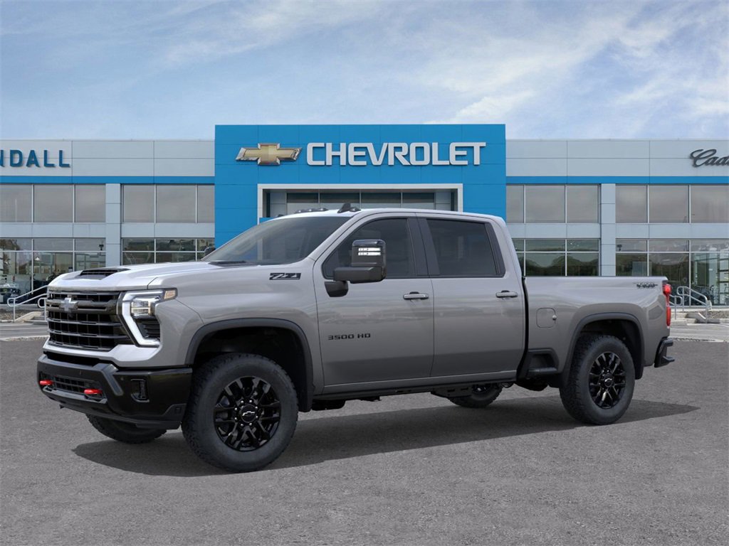 2026 Chevrolet Silverado 3500HD LT photo 2
