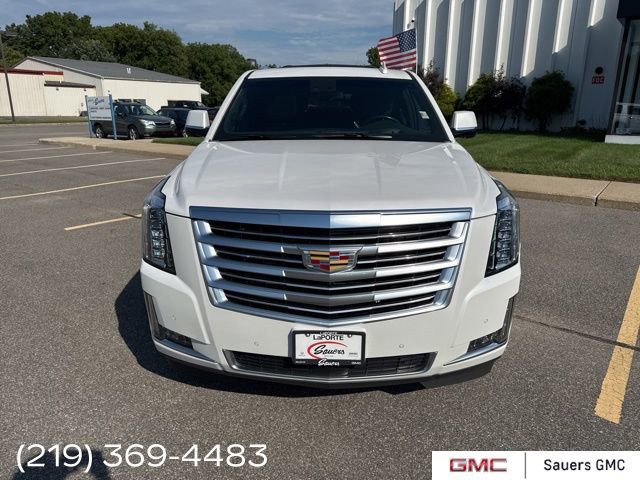2019 Cadillac Escalade ESV Platinum photo 2