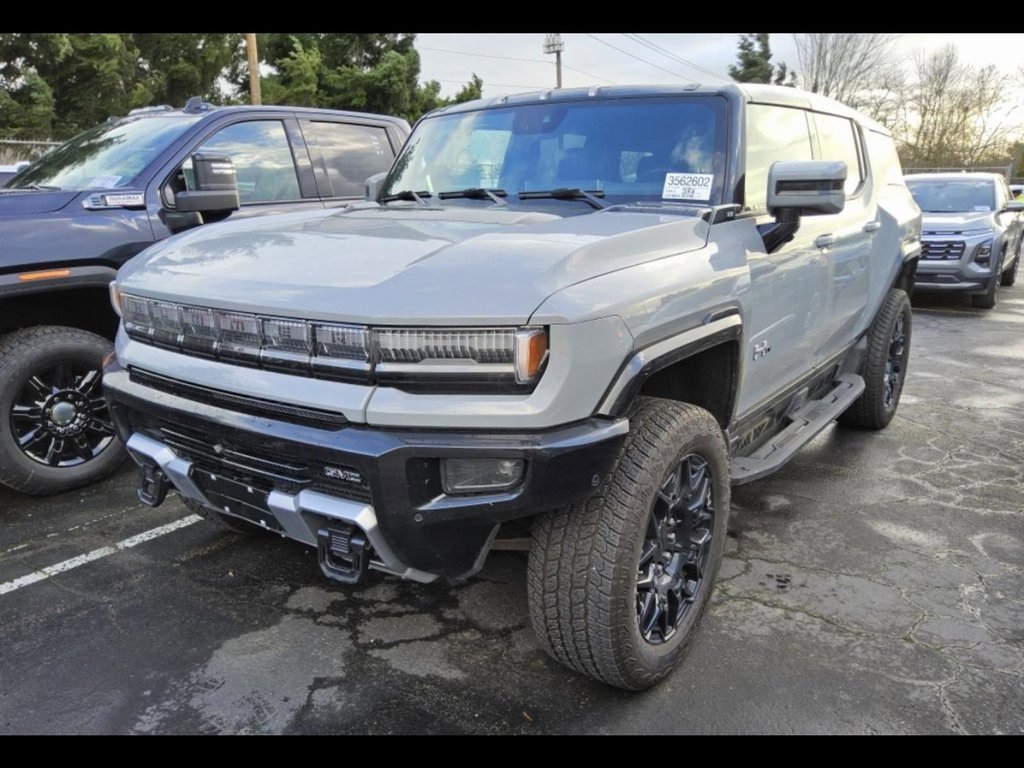 2024 GMC HUMMER EV 2X's photo