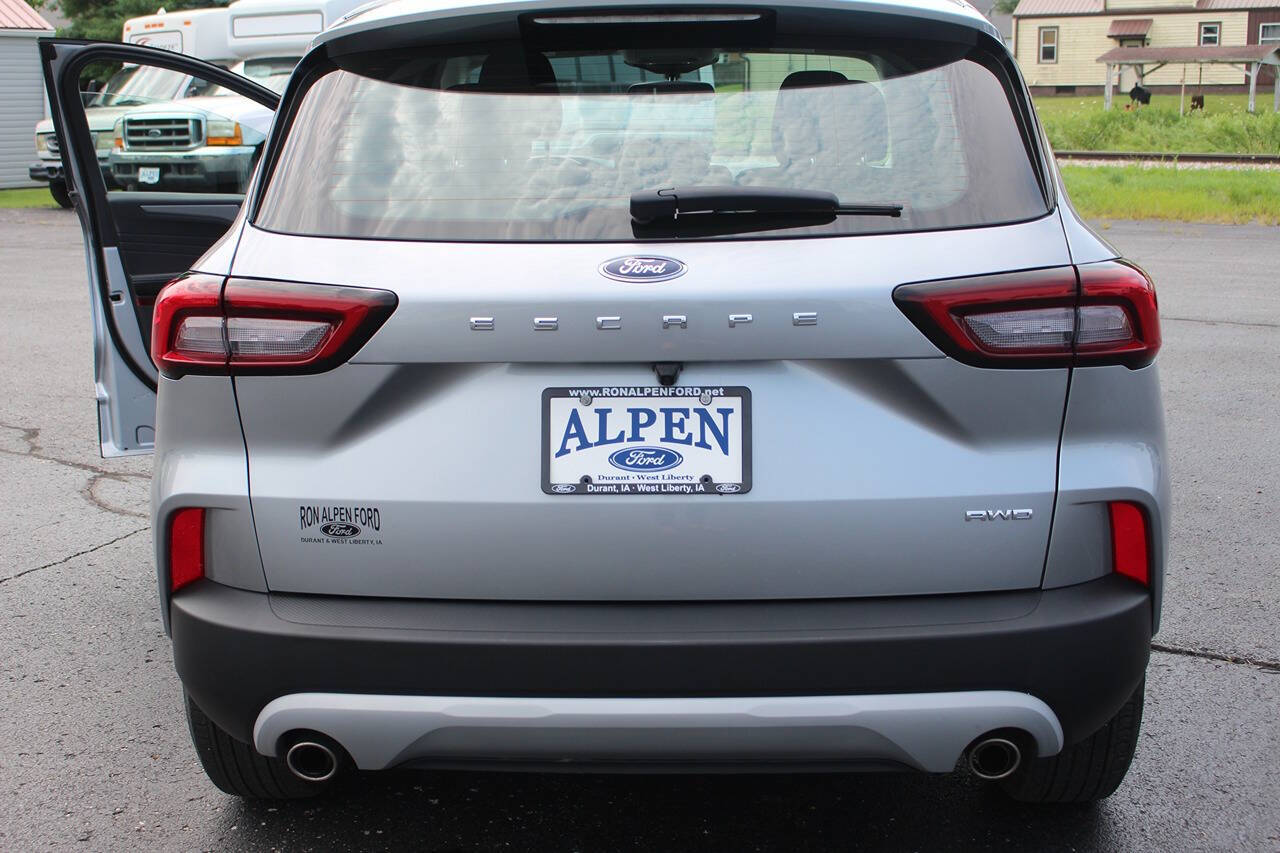 2023 Ford Escape Base photo 9