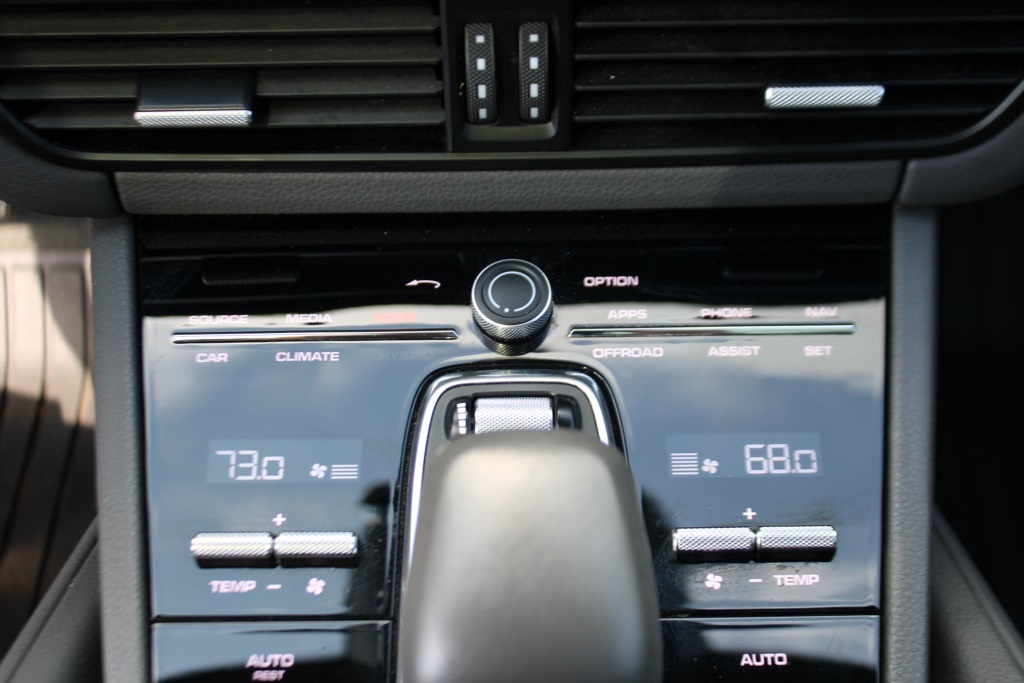2021 Porsche Cayenne S photo 27