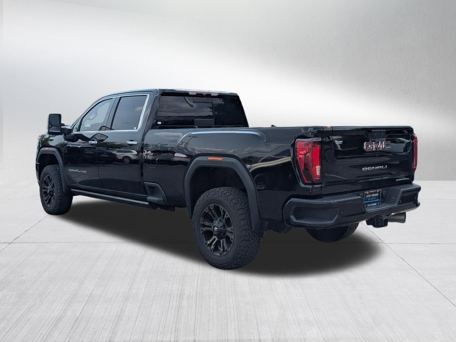 2022 Gmc Sierra 3500 HD Denali photo 3
