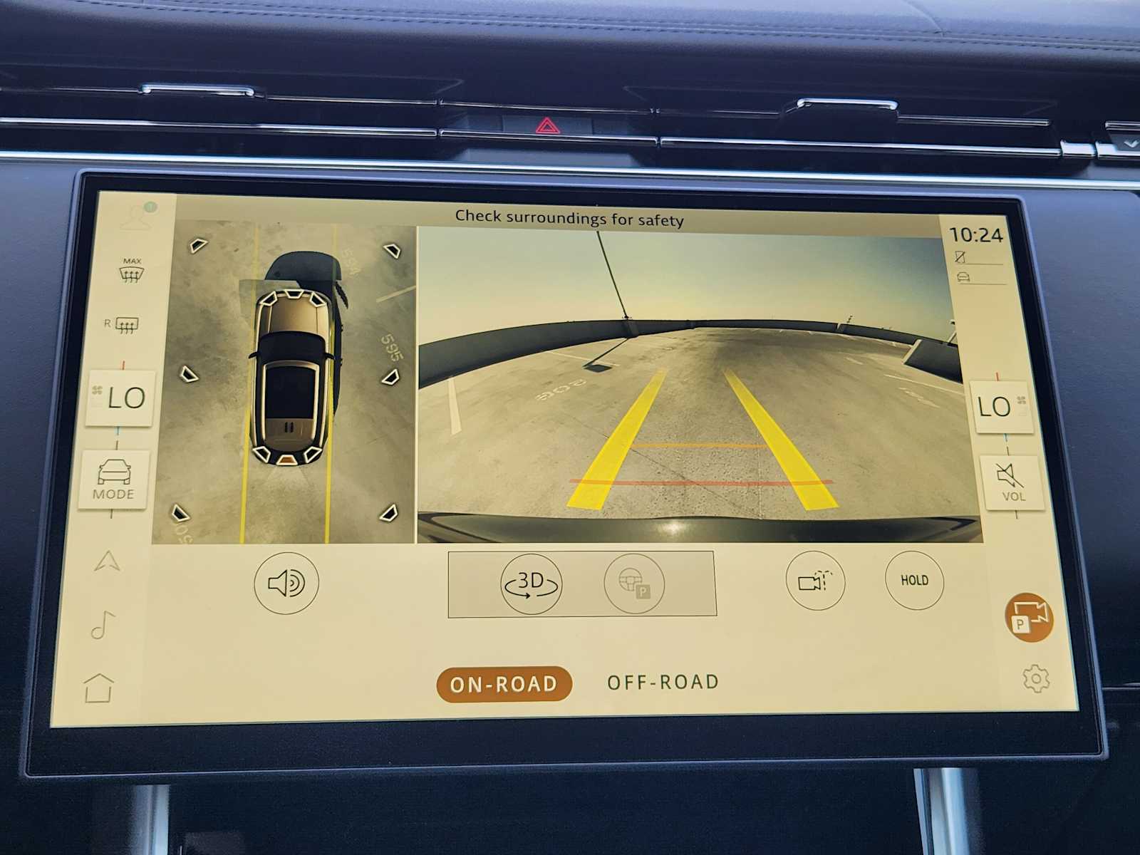 2025 Land Rover Range Rover SE photo 15