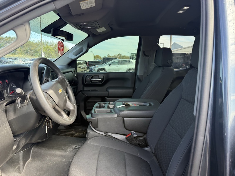 2020 Chevrolet Silverado 1500 Custom photo 9