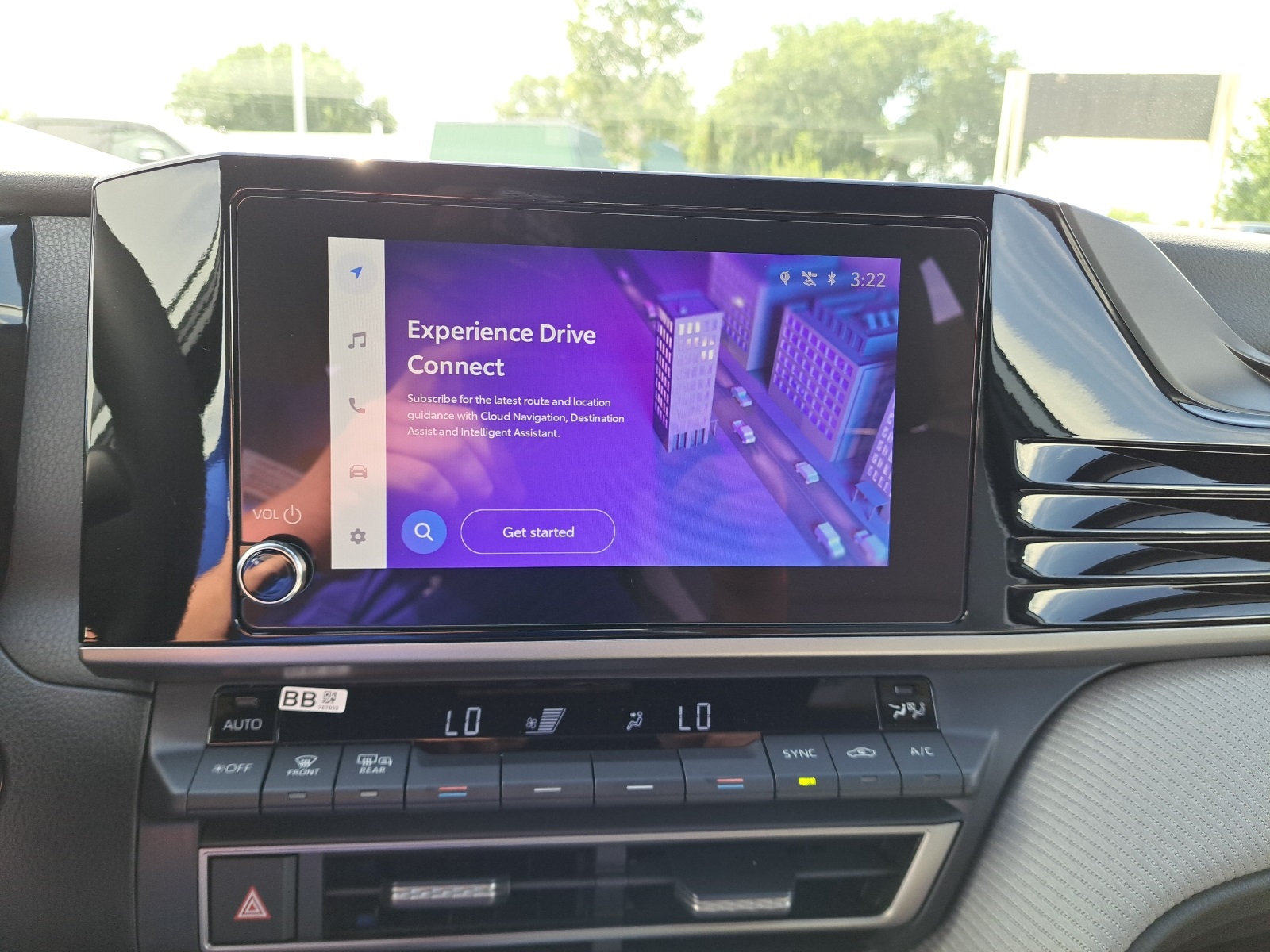 2025 Toyota Camry SE photo 29