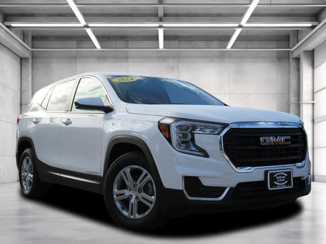 2024 GMC Terrain SLE's photo