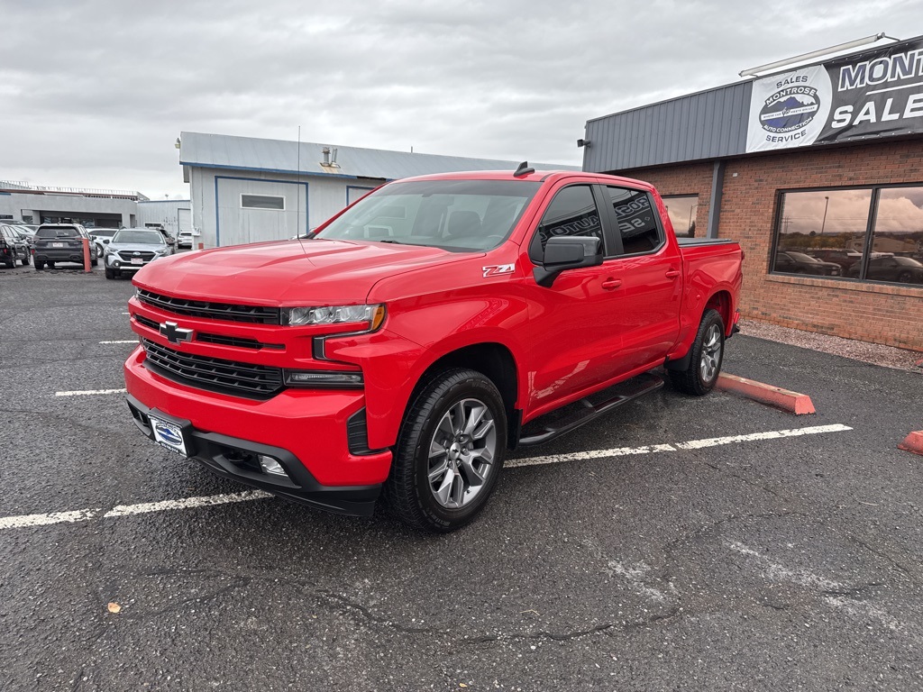 2022 Chevrolet Silverado 1500 RST photo 3