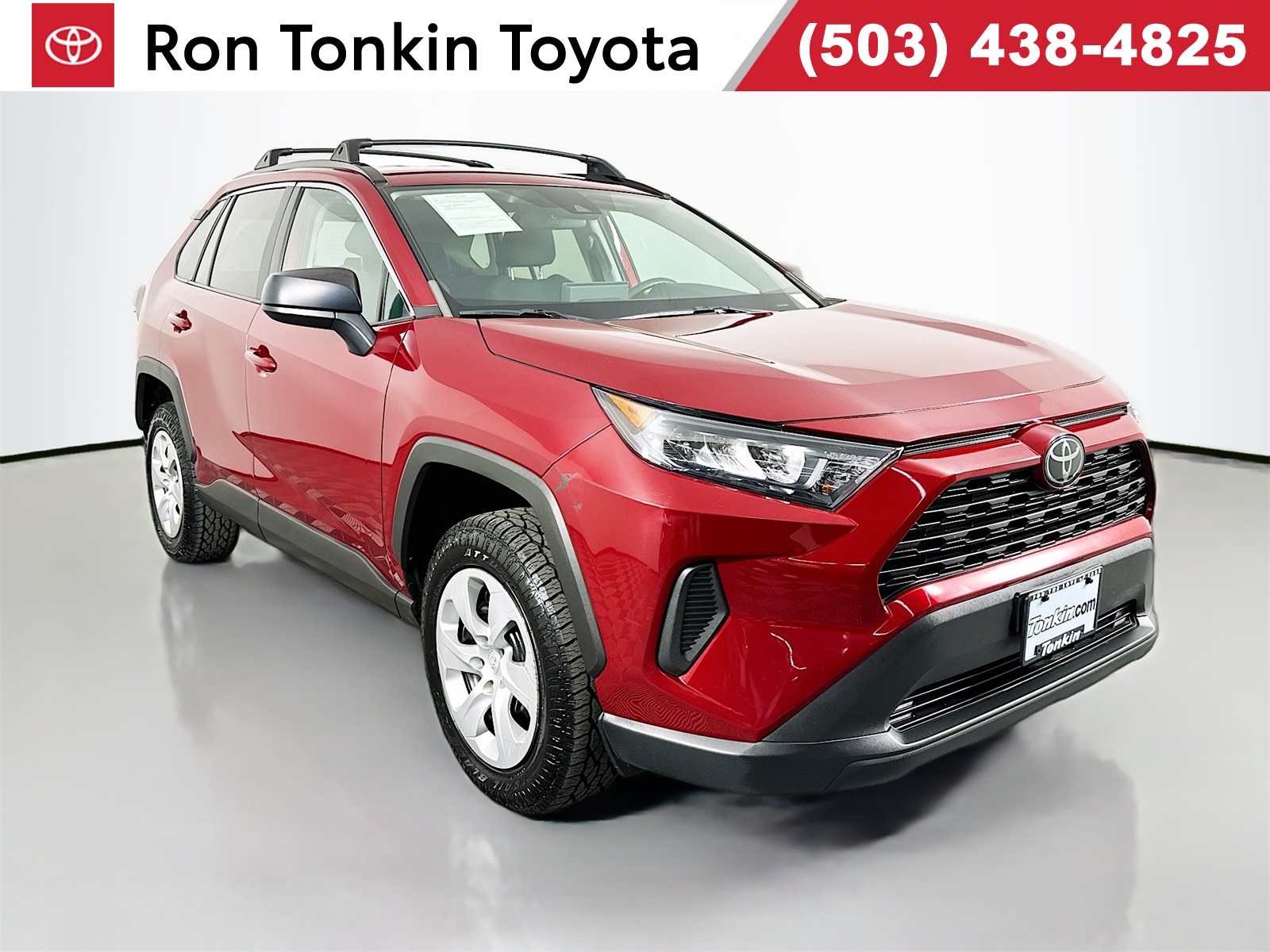 2020 Toyota RAV4 LE's photo
