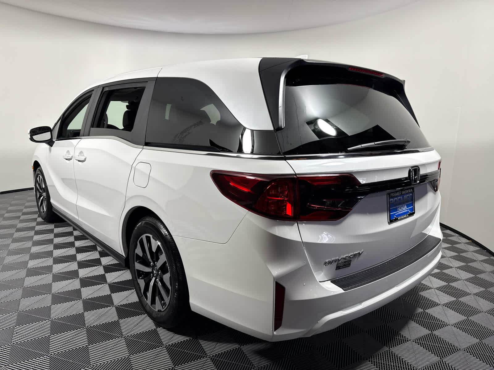 2025 Honda Odyssey EX-L photo 4