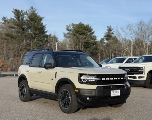 2025 Ford Bronco Sport Outer Banks's photo