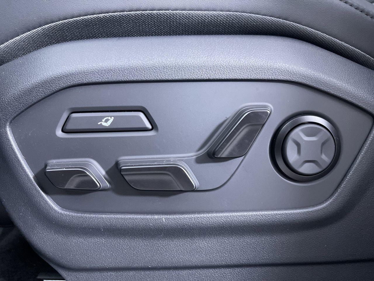 2025 Hyundai Santa Fe Calligraphy photo 10