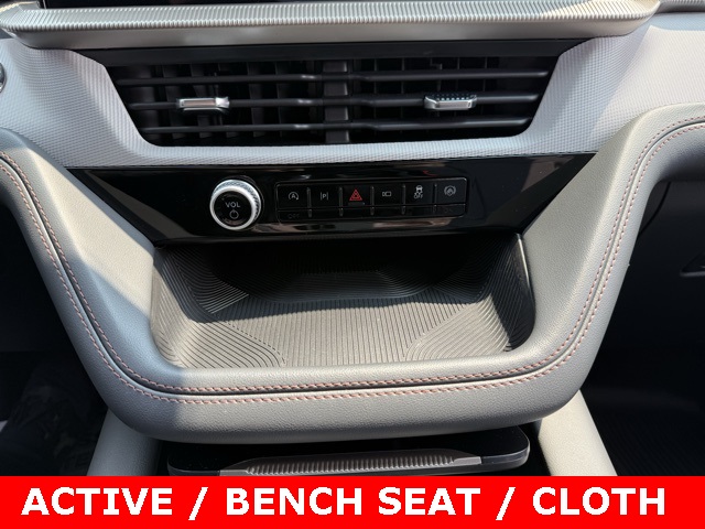 2025 Ford Explorer photo 15
