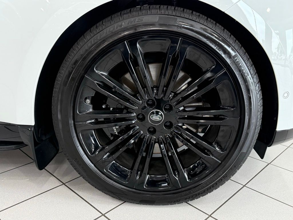 2025 Land Rover Range Rover Autobiography photo 21