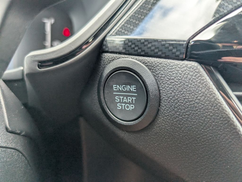 2025 Ford Escape ST-Line photo 10