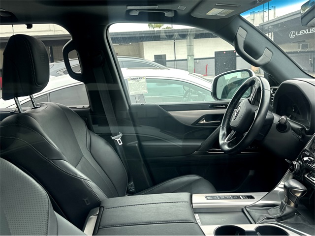 2022 Lexus LX 600 F SPORT photo 4