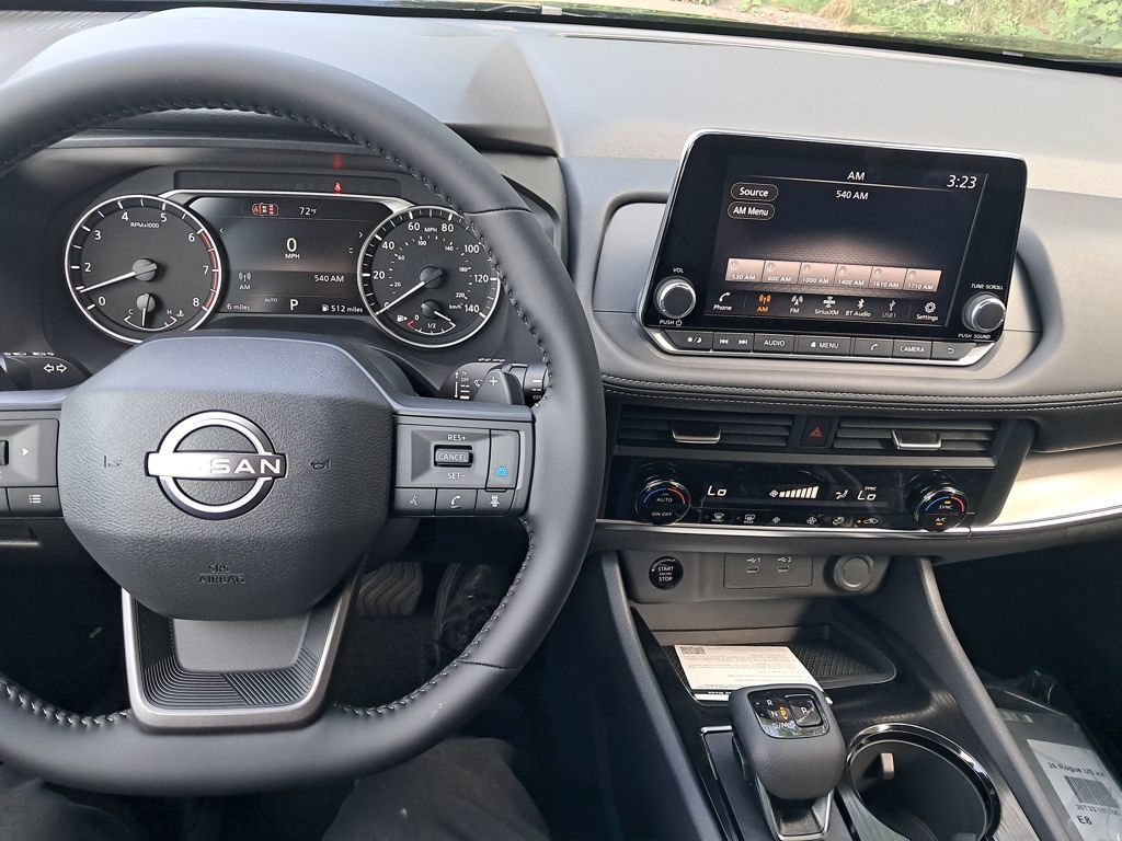 2026 Nissan Rogue SV photo 11