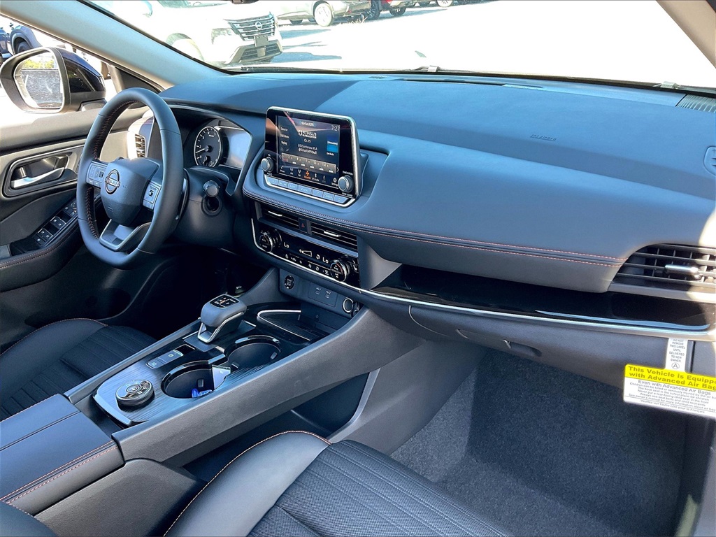 2026 Nissan Rogue SV photo 9