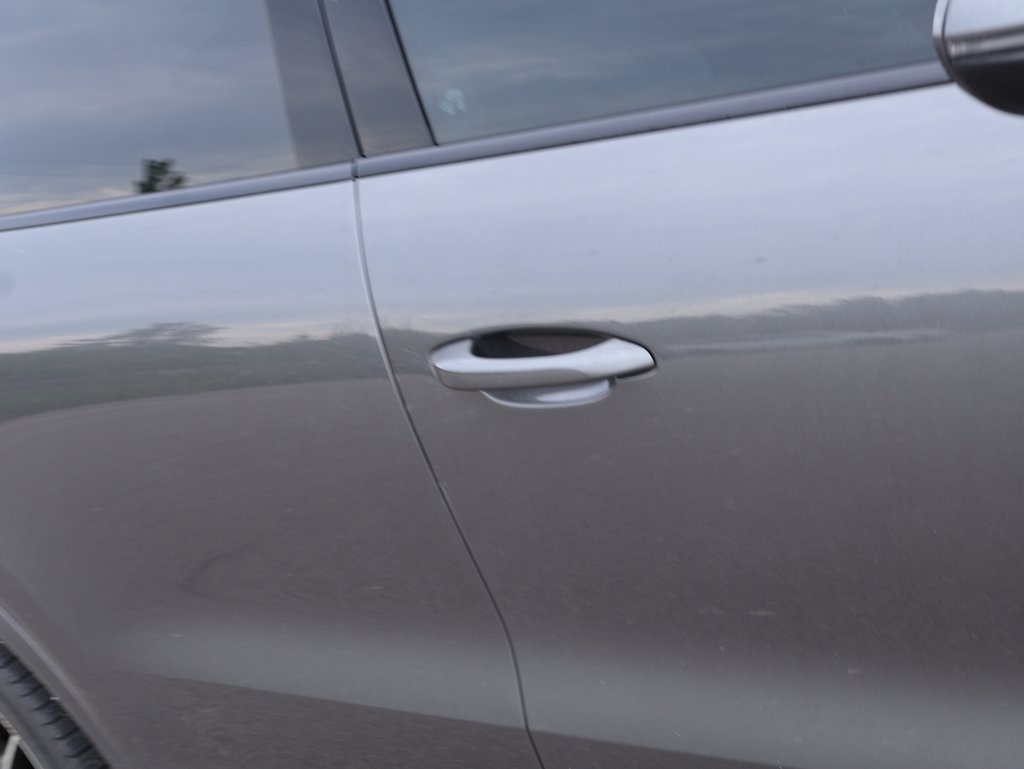 2020 Porsche Cayenne photo 8
