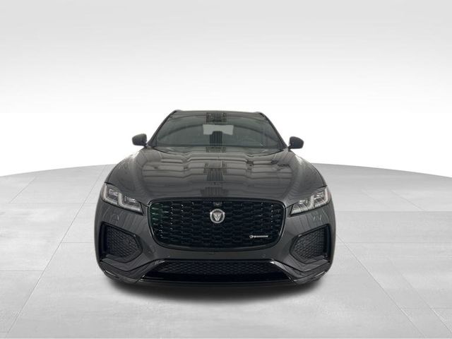 2025 Jaguar F-PACE P250 R-Dynamic S photo 3