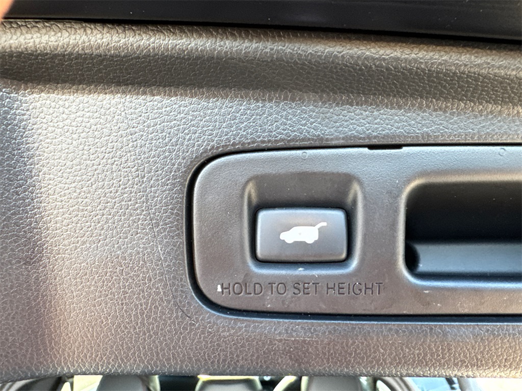 2025 Honda CR-V Hybrid Sport Touring photo 16
