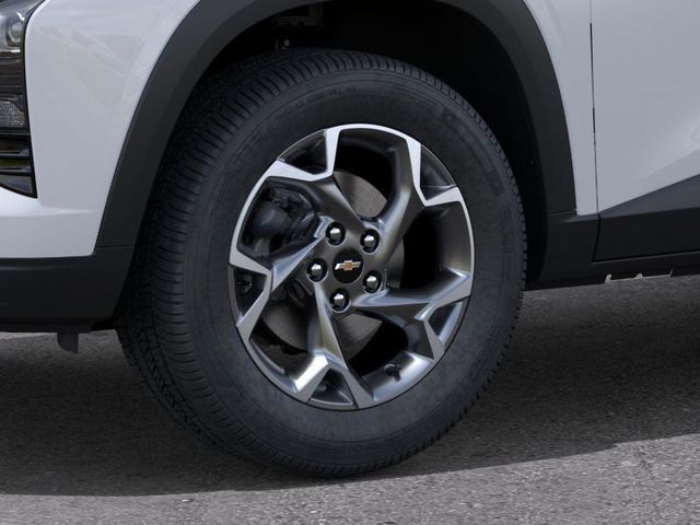 2025 Chevrolet Trax LT photo 8