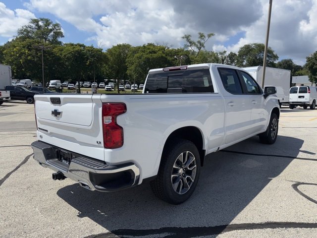 2025 Chevrolet Silverado 1500 LT photo 3