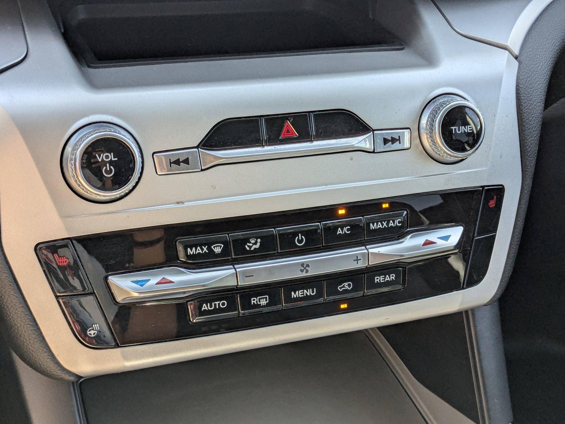 2022 Ford Explorer XLT photo 20