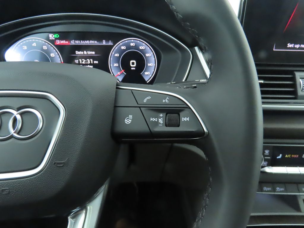 2025 Audi Q5 45 S line Premium Plus photo 12