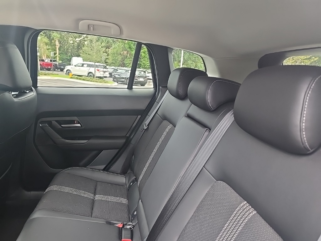 2025 Mazda CX-50 2.5 Select photo 18