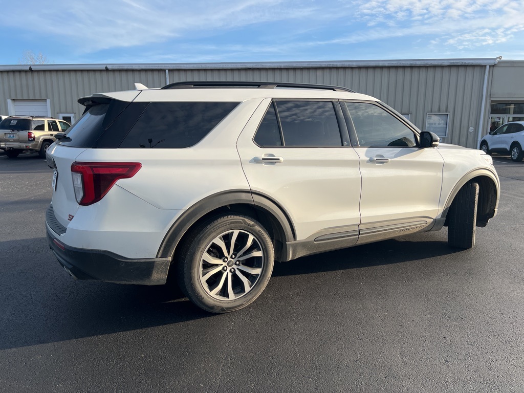 2020 Ford Explorer ST photo 2