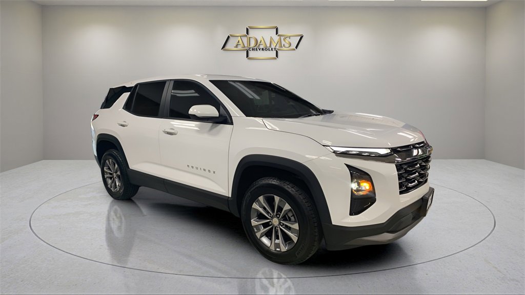 2026 Chevrolet Equinox LT photo 8