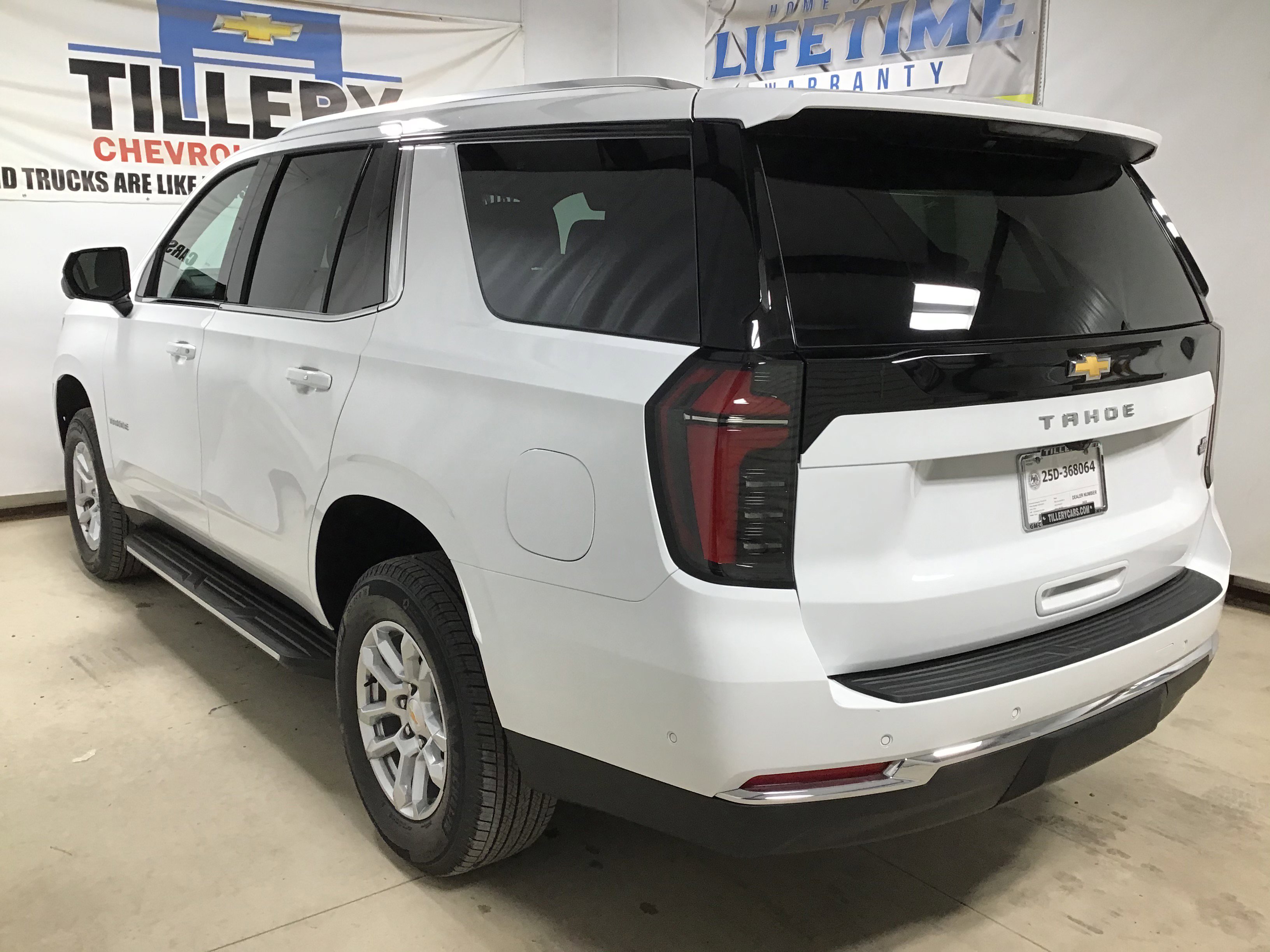 2026 Chevrolet Tahoe LS photo 4