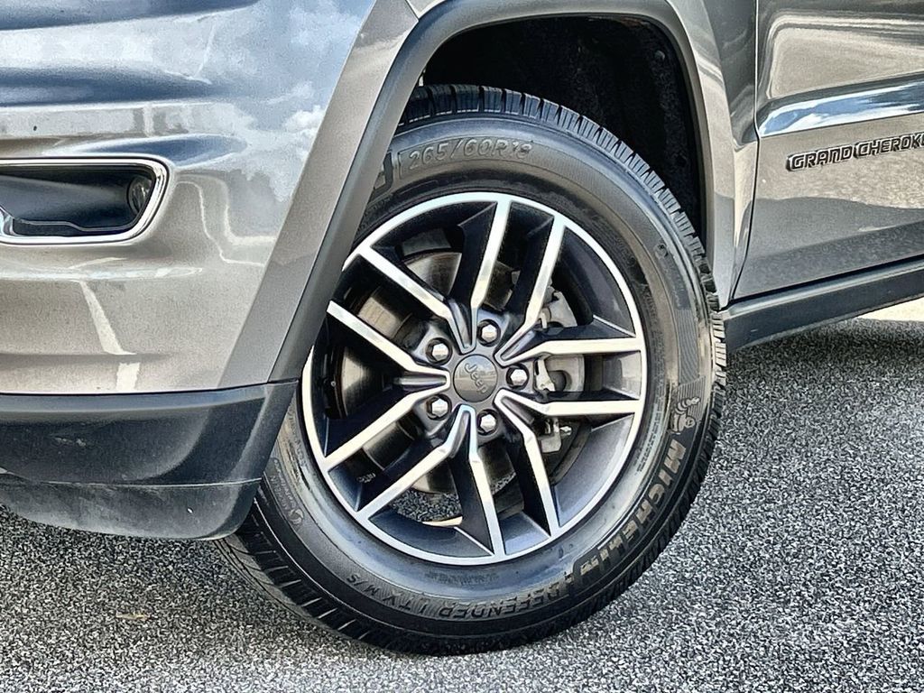 2019 Jeep Grand Cherokee Limited photo 14