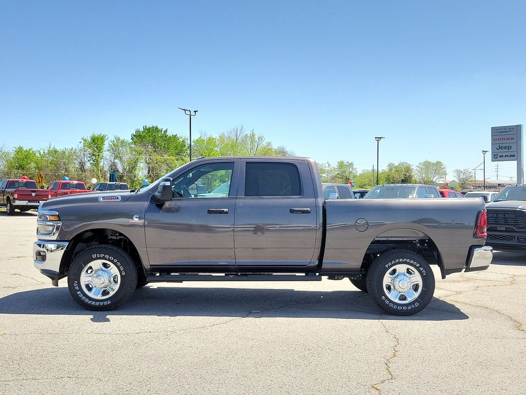 2025 Ram 2500 Tradesman photo 3