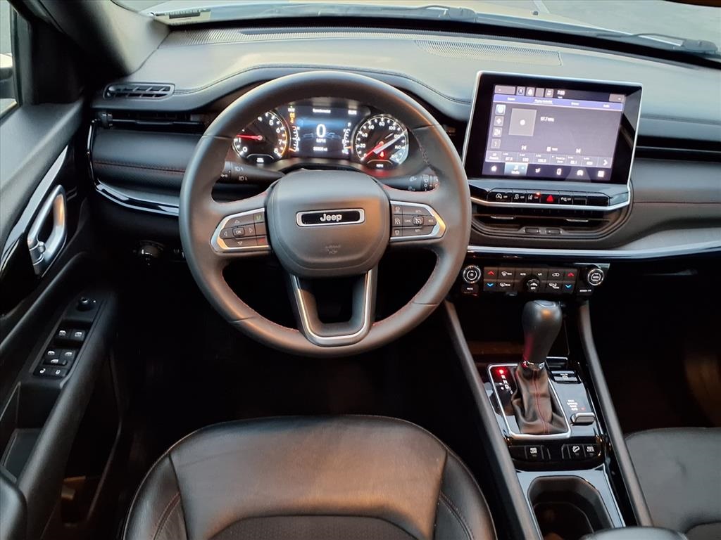 2024 Jeep Compass Trailhawk photo 8