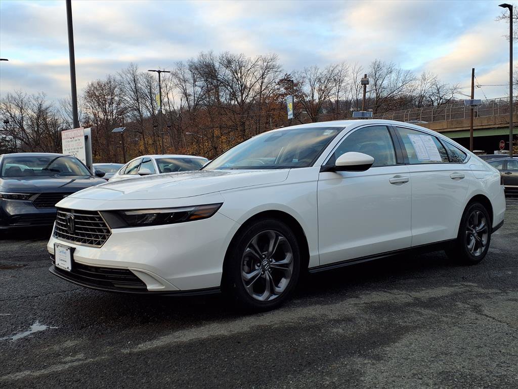 2024 Honda Accord 1.5T EX photo 3