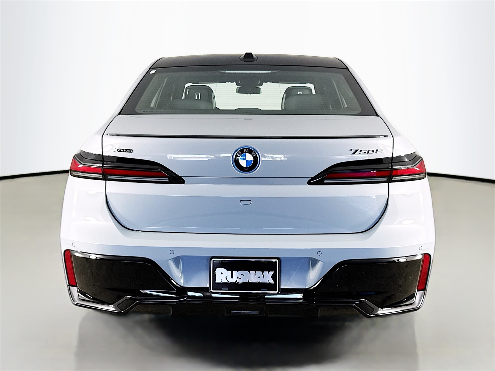 2025 Bmw 750e 750e xDrive photo 4