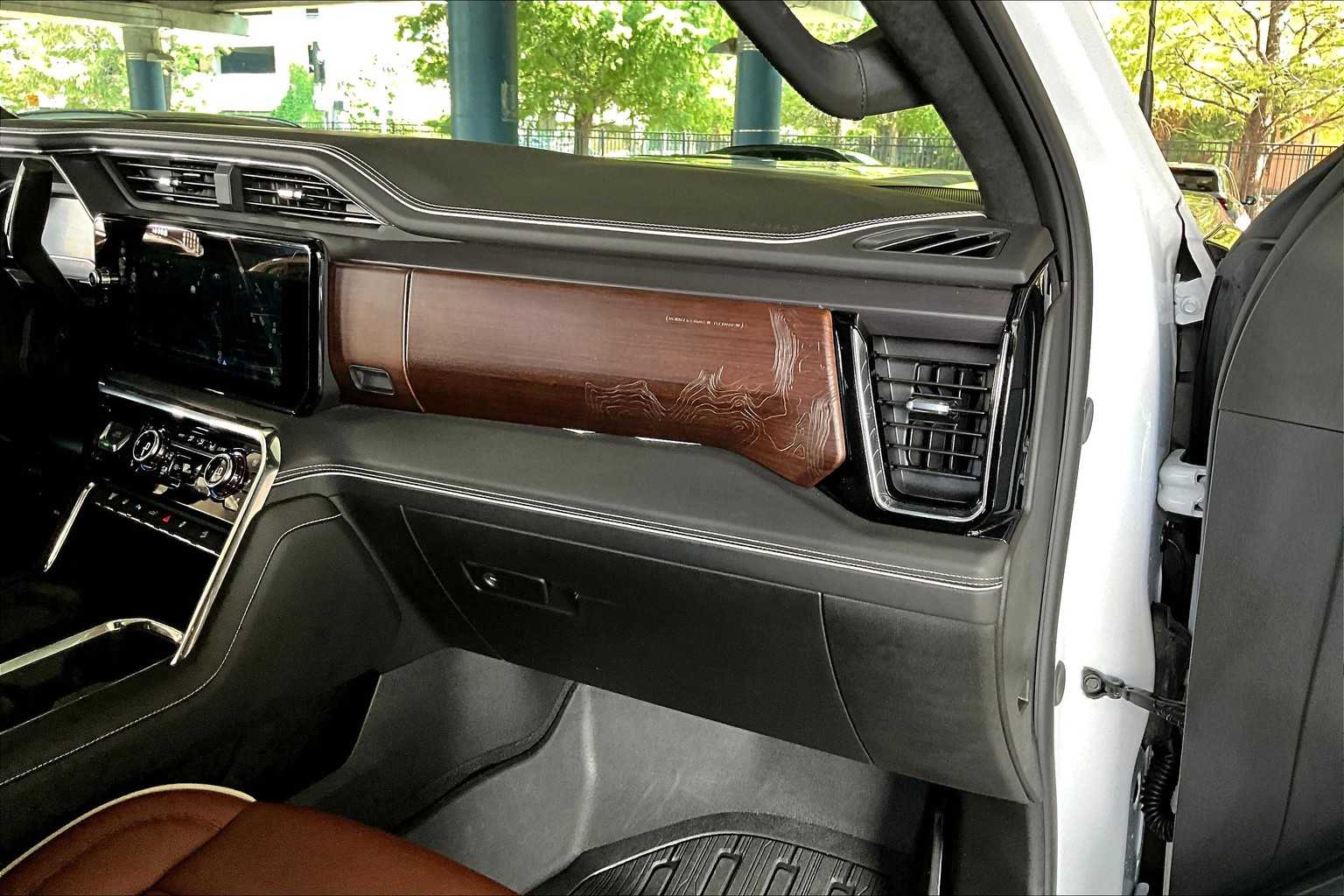 2025 Gmc Sierra HD Denali Ultimate photo 15