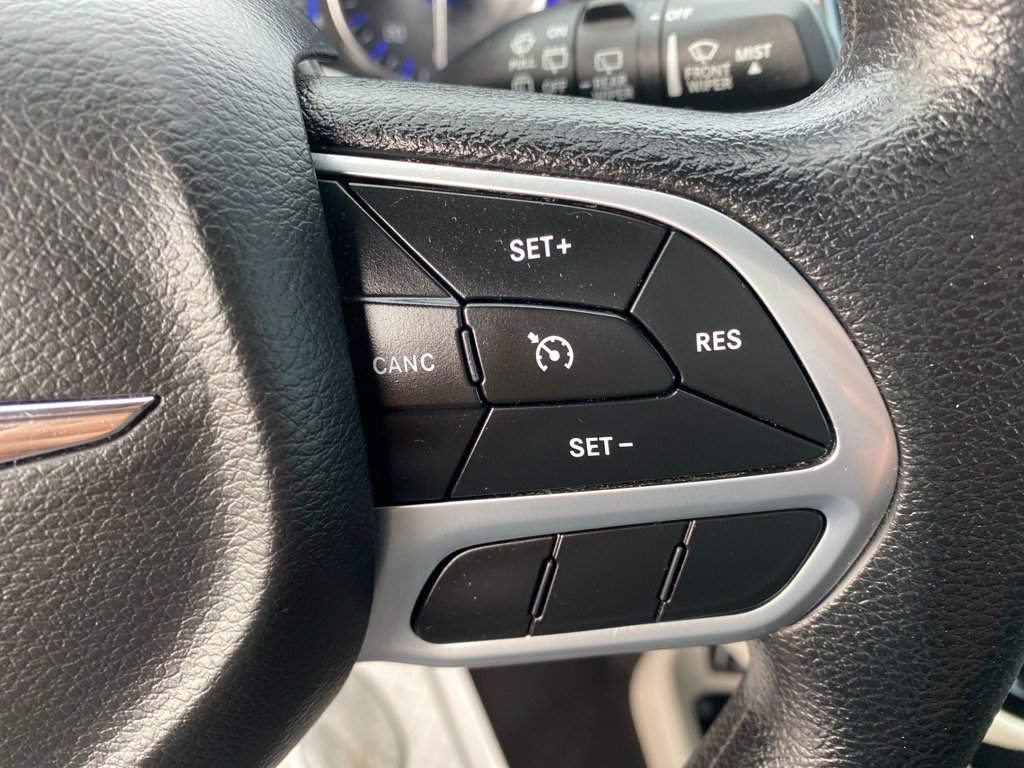 2021 Chrysler Voyager LXi photo 16