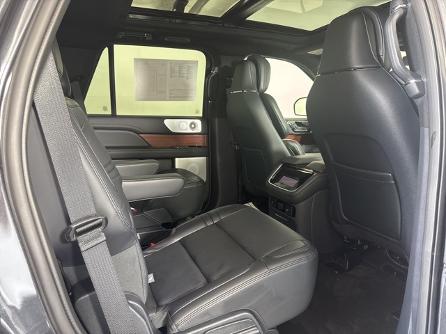 2024 Lincoln Navigator Reserve photo 5