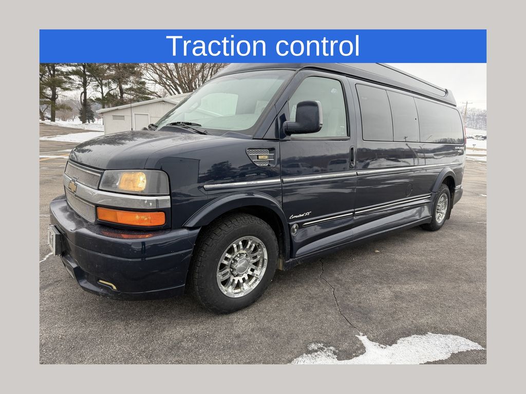 2017 Chevrolet Express Cargo Work Van's photo