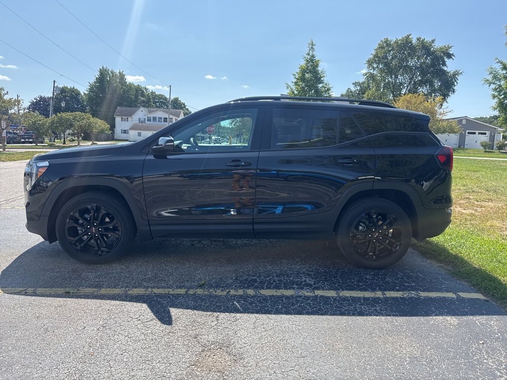 2022 Gmc Terrain SLT photo 3