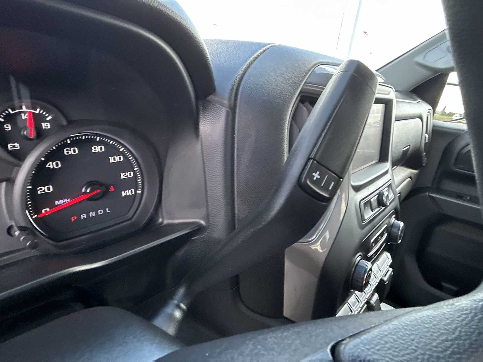 2021 Chevrolet Silverado 1500 Custom photo 17